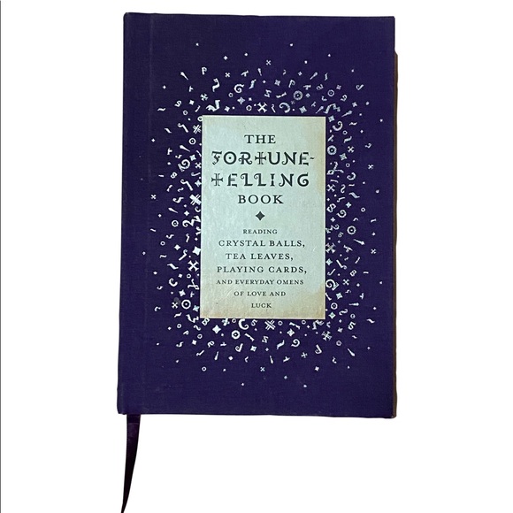 The Fortune Telling Book - Picture 1 of 3